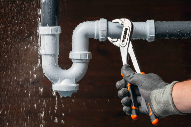Professional Drain Cleaning technician working in Cortland, OH